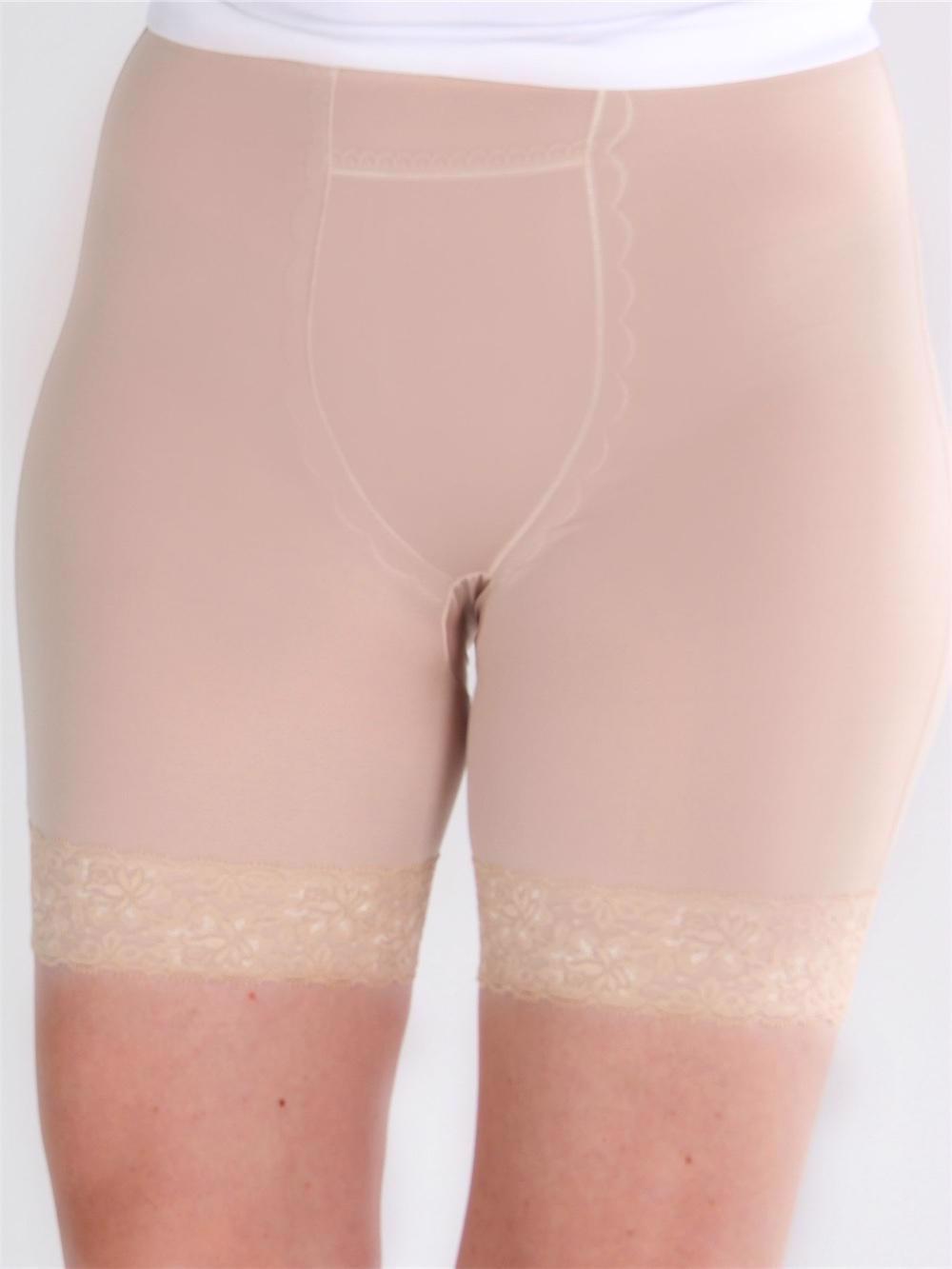 Amora - Shape up shorts med spetskant